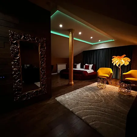 The Jacuzzi Boutique (adults Only)