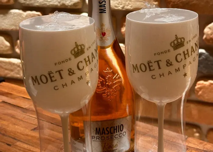 The Jacuzzi Boutique (adults Only) Apartamento