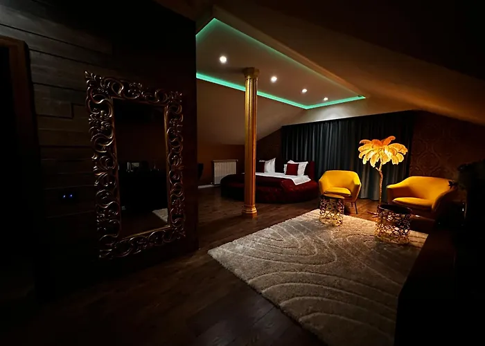 The Jacuzzi Boutique (adults Only)