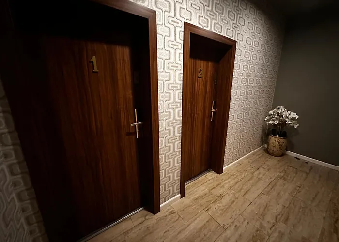 The Jacuzzi Boutique (adults Only) *