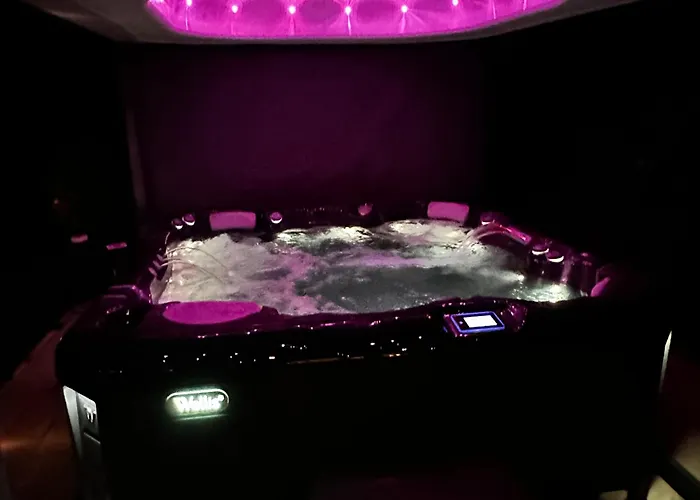 The Jacuzzi Boutique (adults Only) * Cluj-Napoca